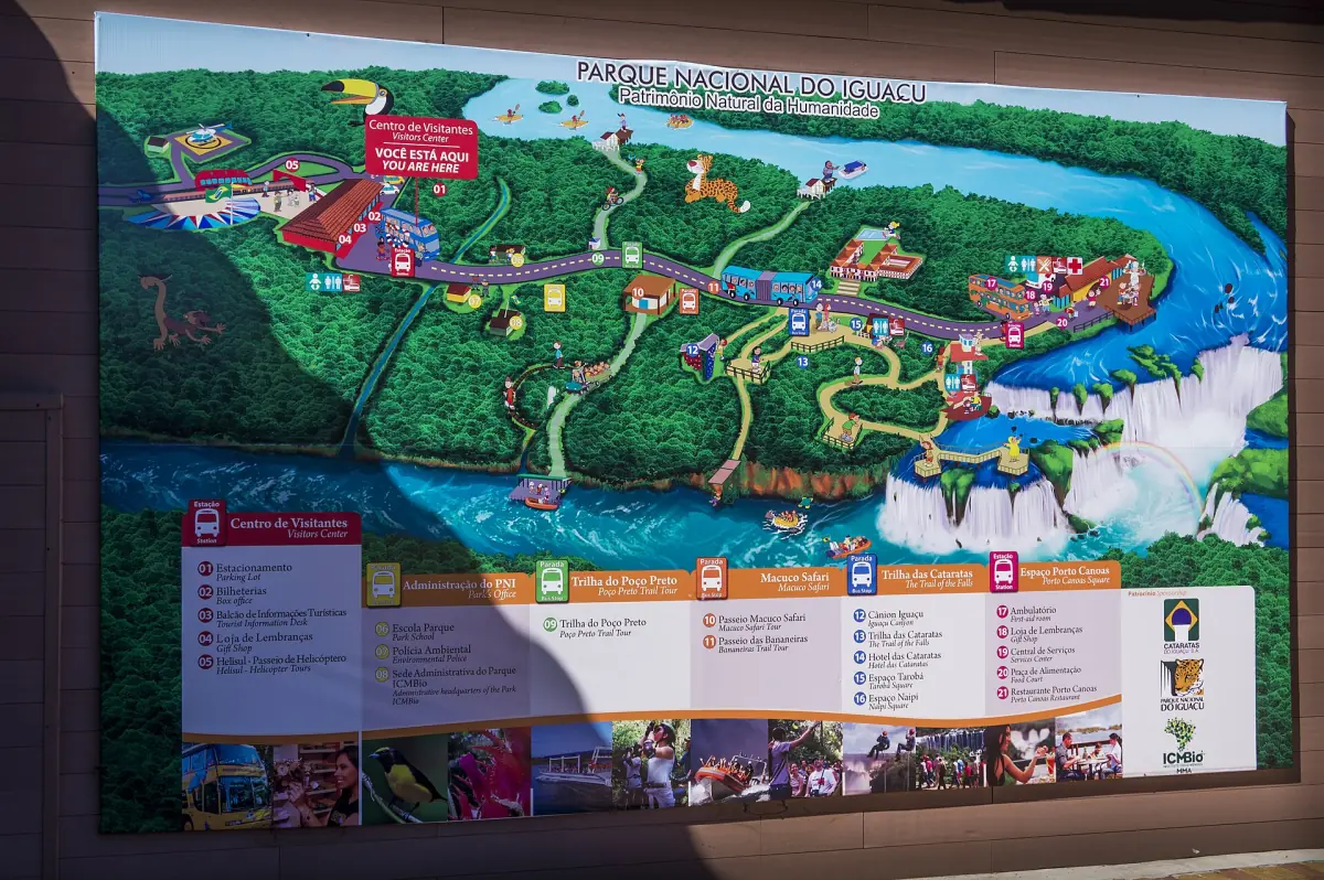 Map board of Iguaçu National Park showing the falls, the river and the park area
